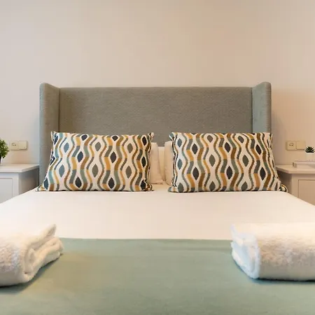 La Casa De Illos, Casa Completa Con Piscina En