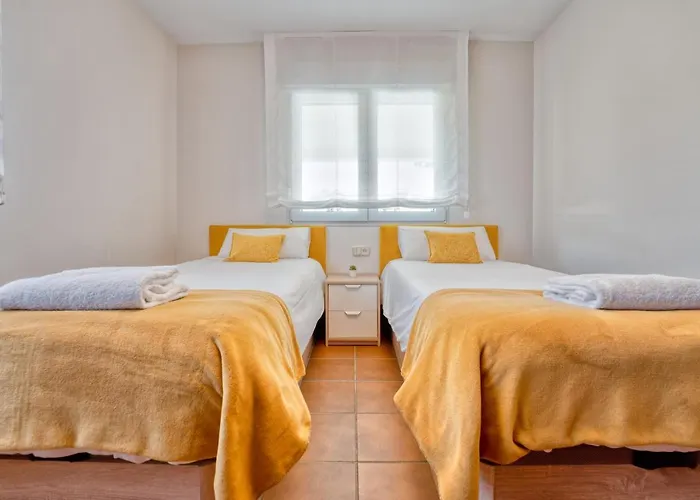 Casa vacanze La Casa De Illos, Casa Completa Con Piscina En