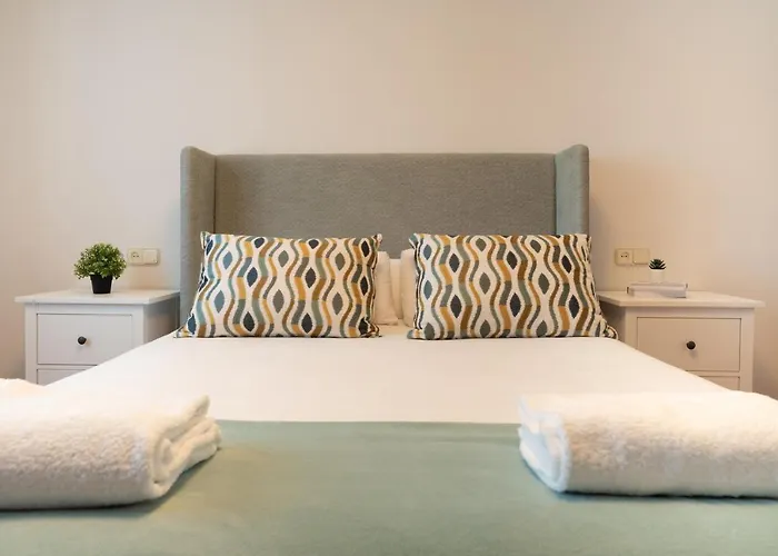 La Casa De Illos, Casa Completa Con Piscina En