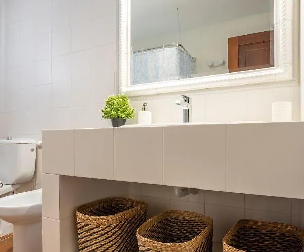 La Casa De Illos, Casa Completa Con Piscina En *